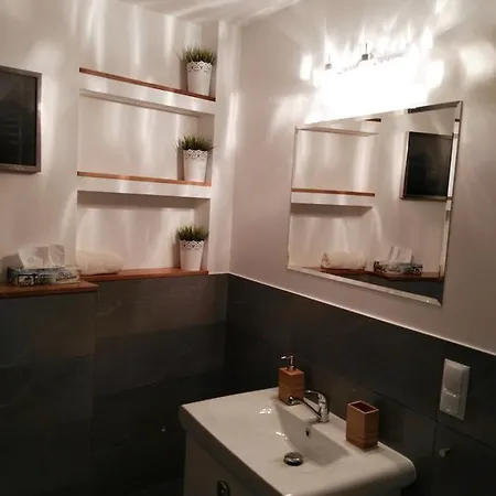 Kraszewskiego 35 *
